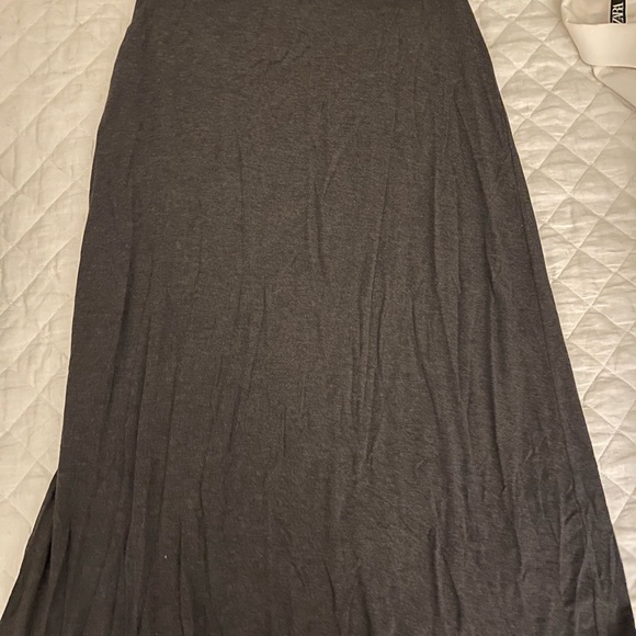JCrew dark grey jersey skirt, sz medium, super comfy, soft jersey material - Picture 3 of 3